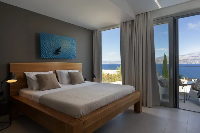 Schlafzimmer und Bäder